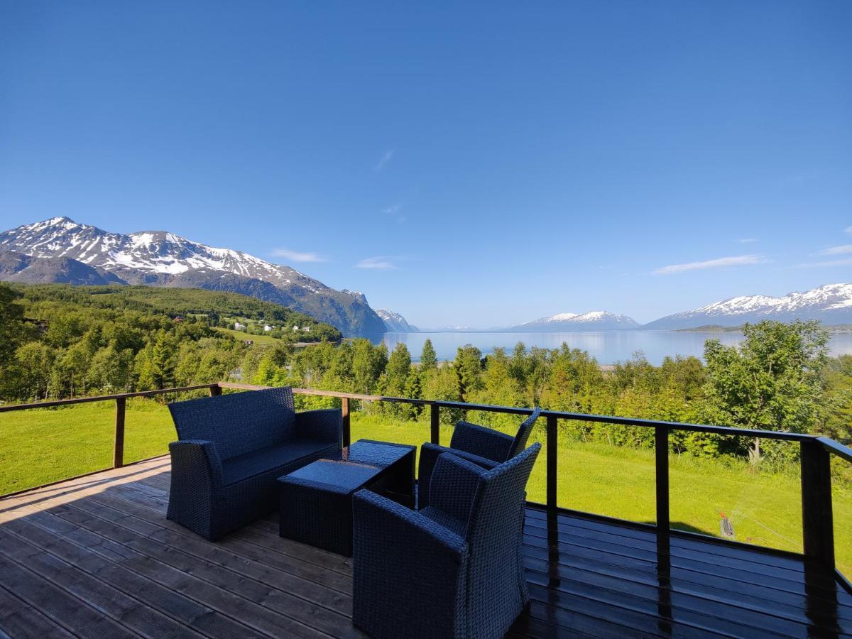 House In The Heart Of The Lyngen Alps With Best View Villa Lyngseidet Екстериор снимка