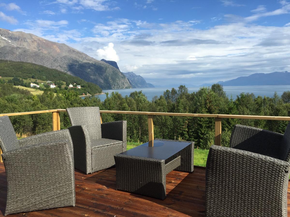 House In The Heart Of The Lyngen Alps With Best View Villa Lyngseidet Екстериор снимка