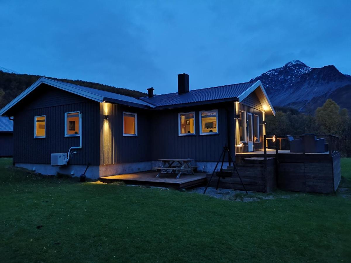 House In The Heart Of The Lyngen Alps With Best View Villa Lyngseidet Екстериор снимка